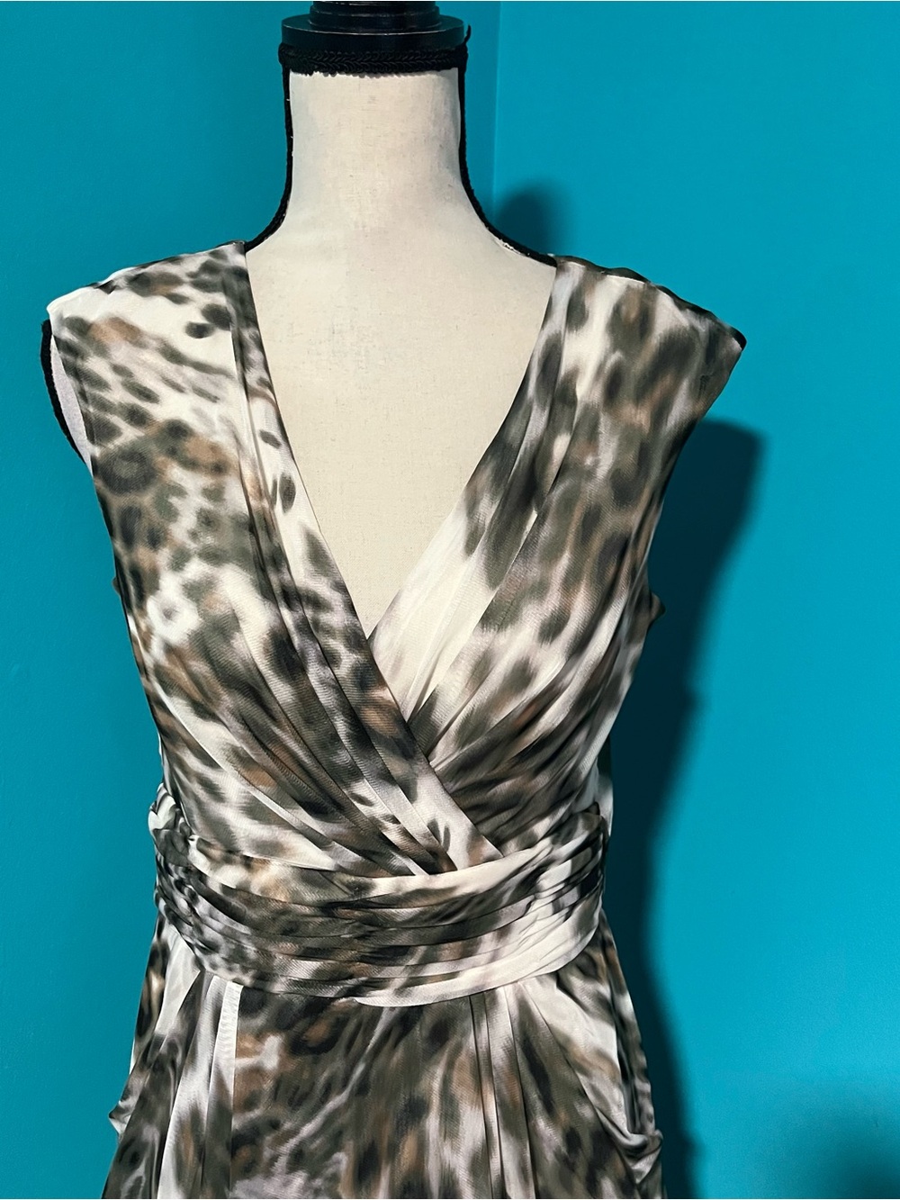 London Times 8 Multicolor Green Brown Abstract Animal Print Sleeveless Dress - Picture 2 of 5